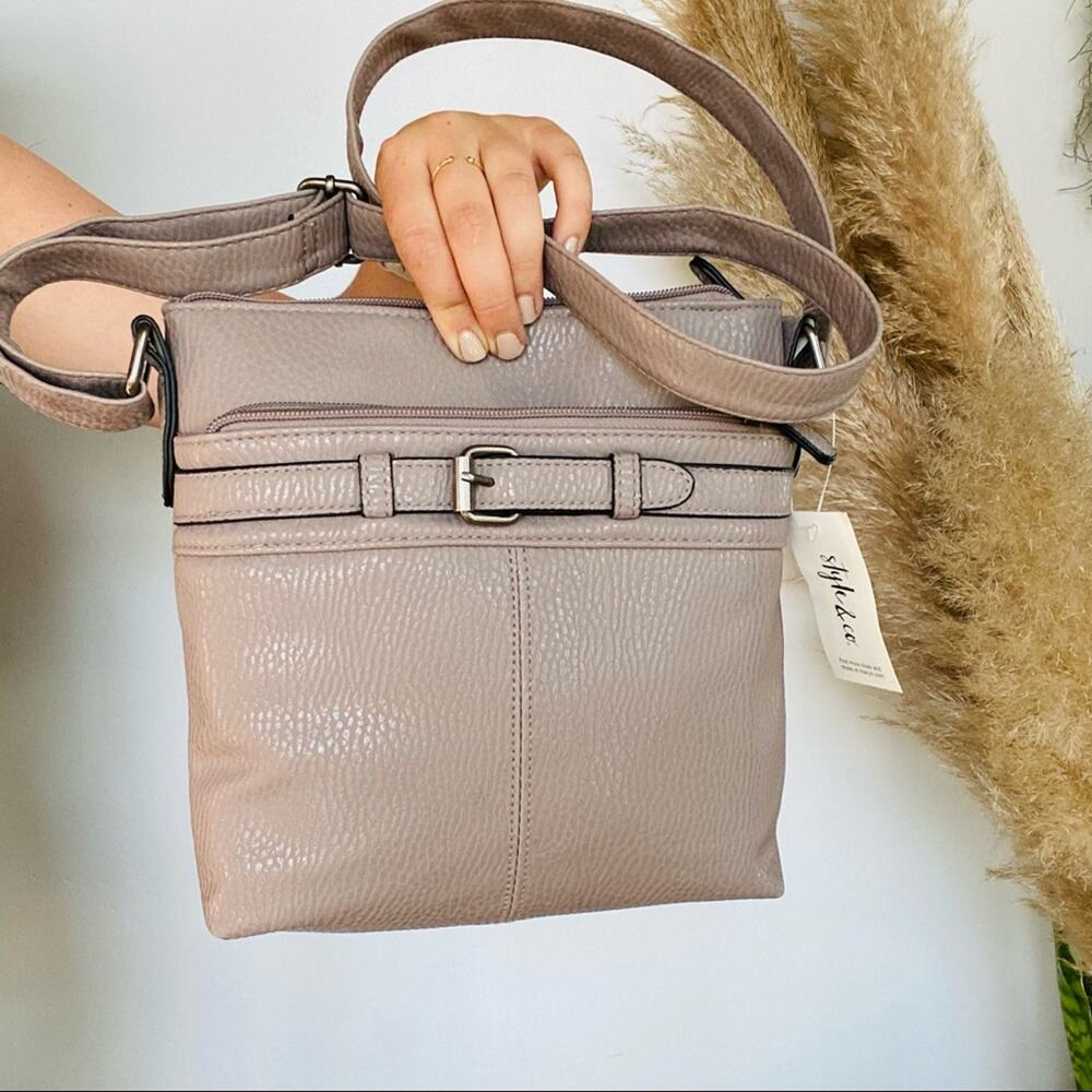NEW STYLE & CO Beige Tan Vegan Faux Pebble Leather Crossbody Buckle Bag Purse